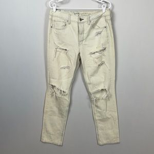 American Eagle Cream Distressed Jeans - 6